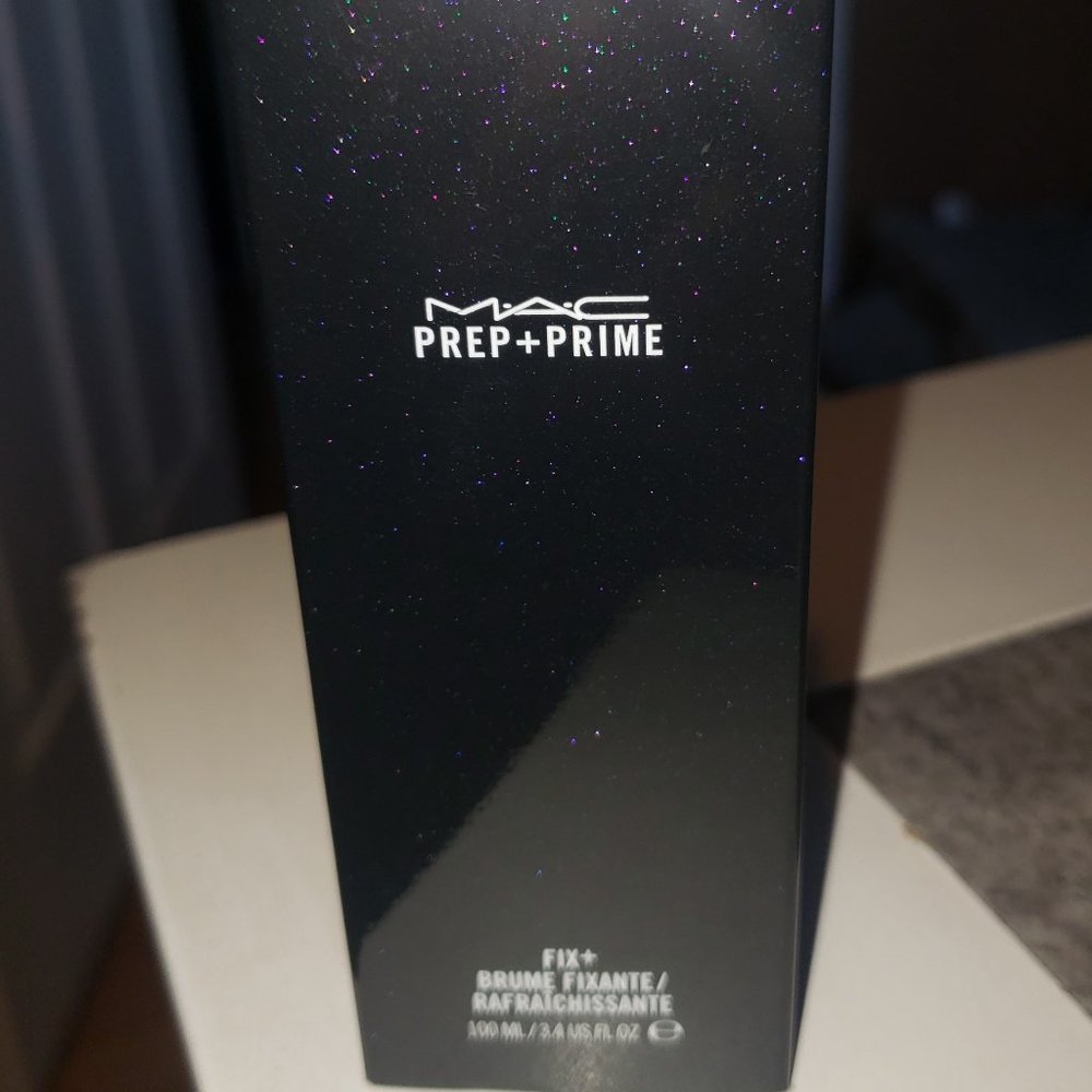 MAC Prep and Prime Fix +